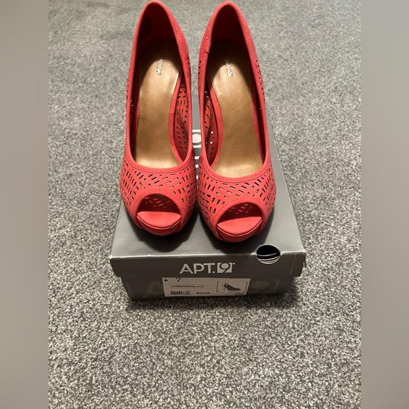 Apt 9 Kennedy Pumps - Coral Size 7 - Picture 2 of 3